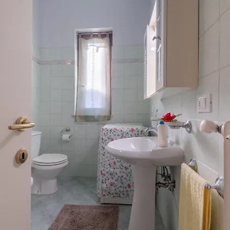 2 Bedrooms With Furnished Terrace And Wifi At * Borgo a Buggiano
